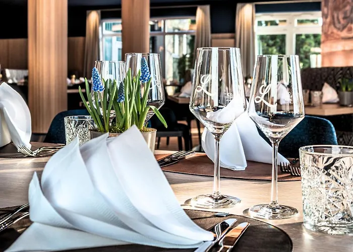 Hotel Steigenberger Treudelberg 4*